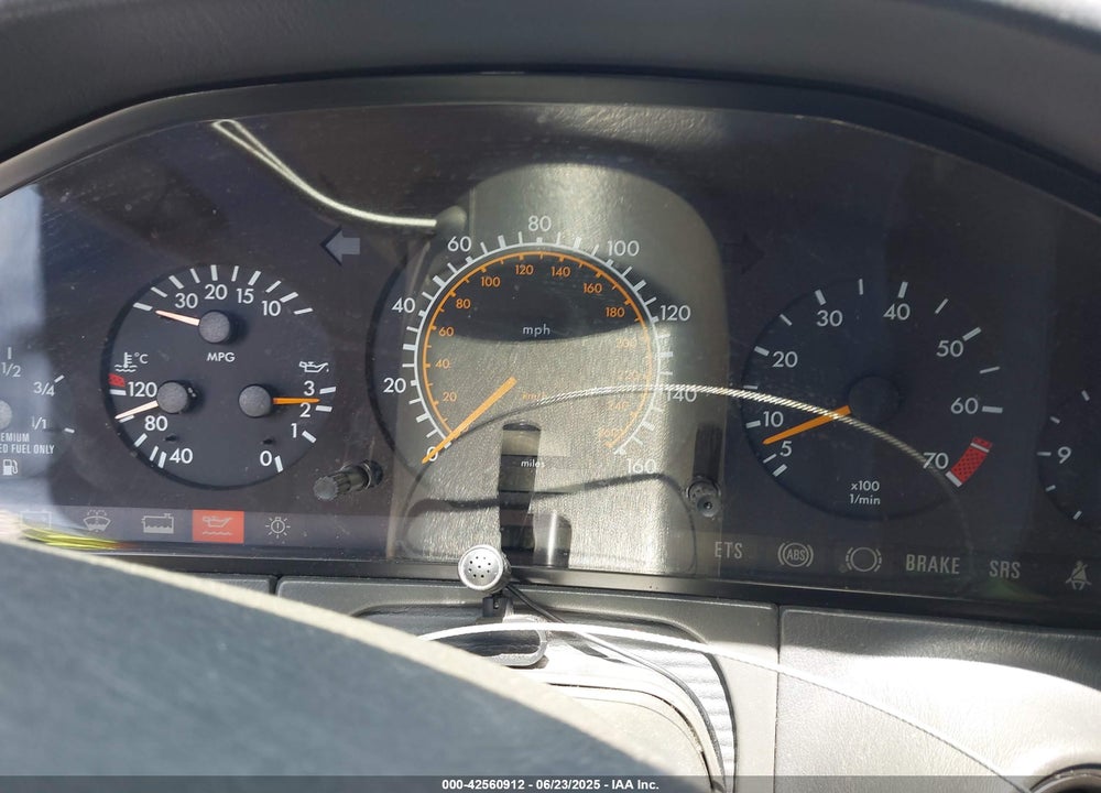1995 MERCEDES-BENZ S 320W VIN: WDBGA32E7SA220558
