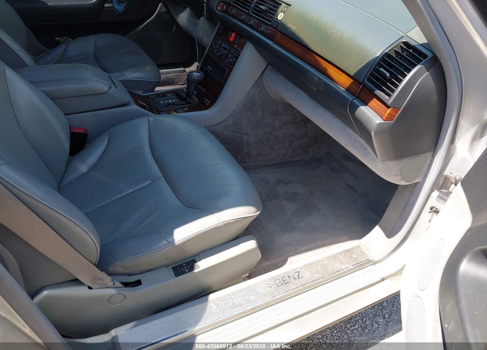 1995 MERCEDES-BENZ S 320W VIN: WDBGA32E7SA220558