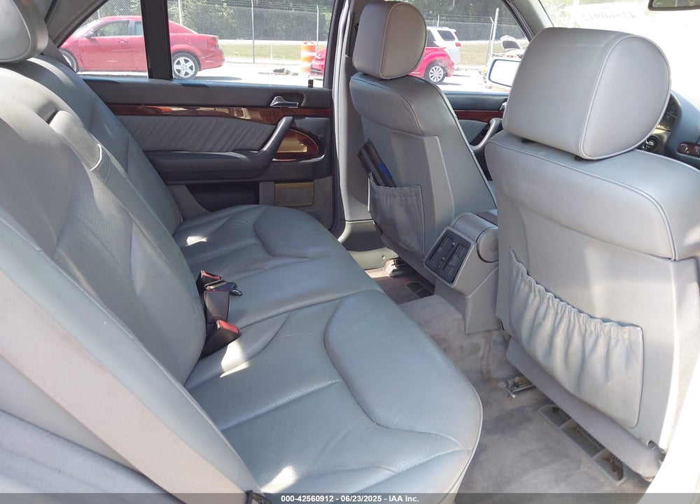 1995 MERCEDES-BENZ S 320W VIN: WDBGA32E7SA220558