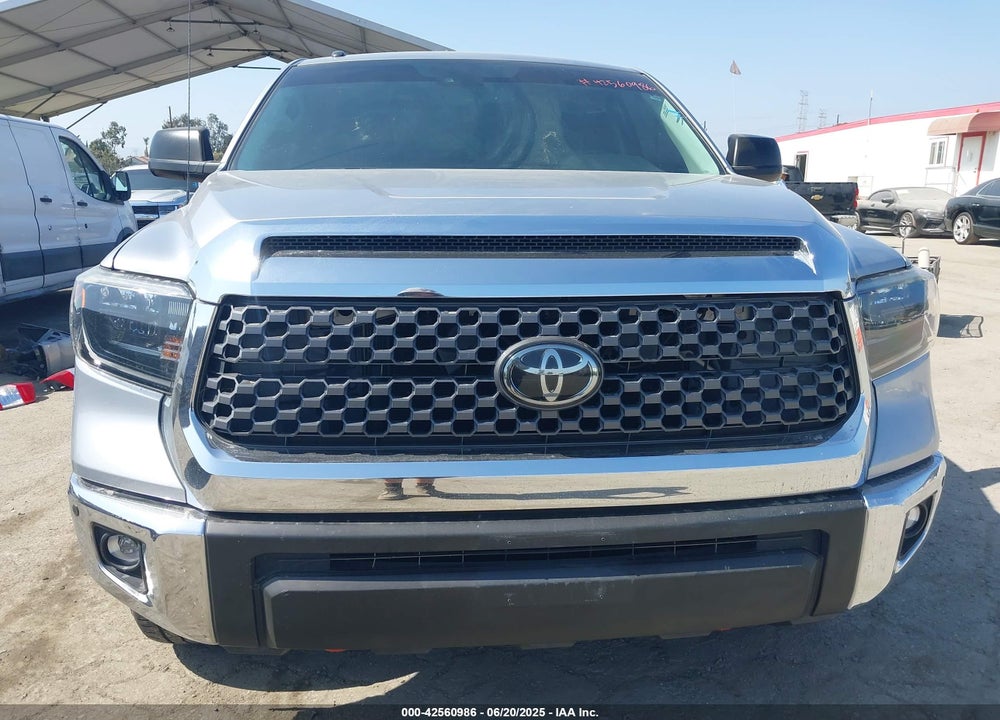 2019 TOYOTA TUNDRA SR5 5.7L V8 VIN: 5TFDY5F16KX802781