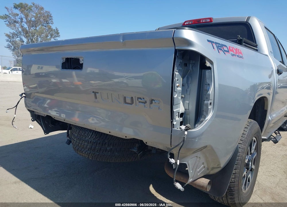 2019 TOYOTA TUNDRA SR5 5.7L V8 VIN: 5TFDY5F16KX802781