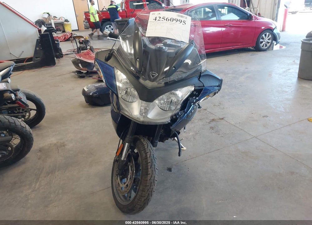 2015 TRIUMPH MOTORCYCLE TROPHY SE VIN: SMTH02XK8FJ700794
