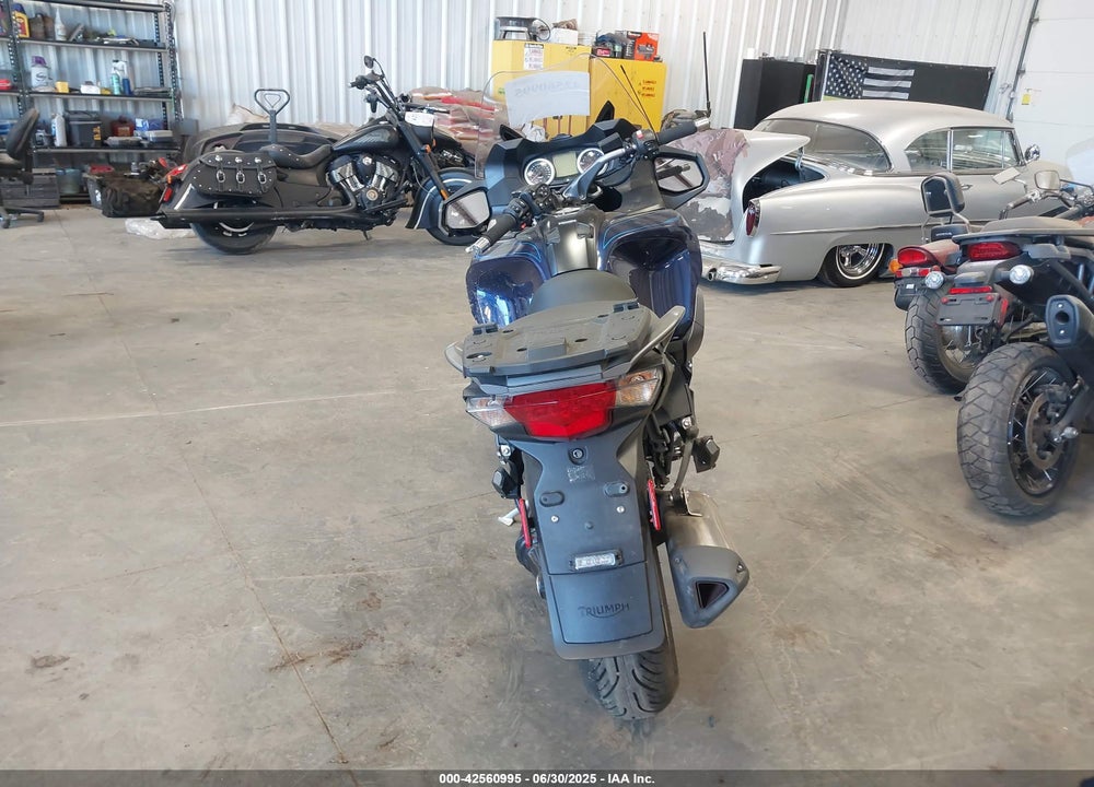2015 TRIUMPH MOTORCYCLE TROPHY SE VIN: SMTH02XK8FJ700794