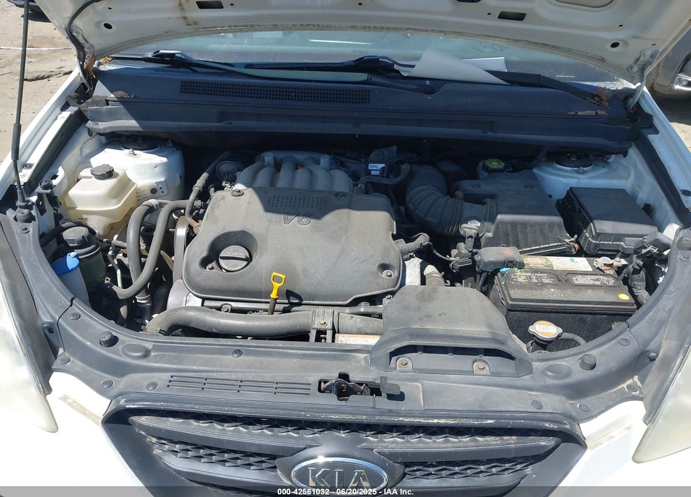 2008 KIA RONDO VIN: KNAFG526X87151416