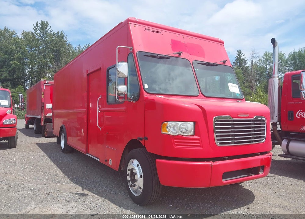 2014 FREIGHTLINER CHASSIS M LINE WALK-IN VAN VIN: 4UZAARDU7ECFU5541