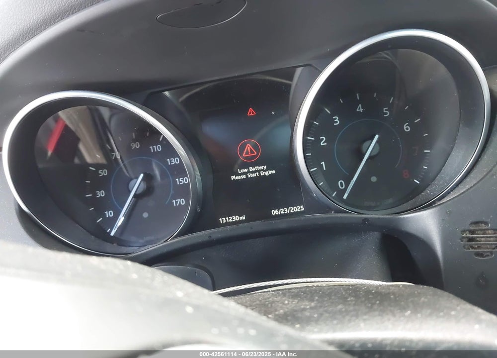 2017 JAGUAR F-PACE VIN: SADCL2BV7HA063633