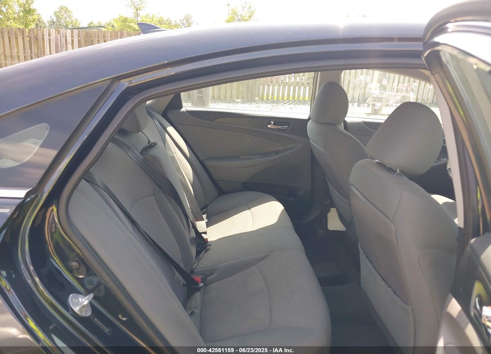 2014 HYUNDAI SONATA VIN: 5NPEB4AC4EH944538