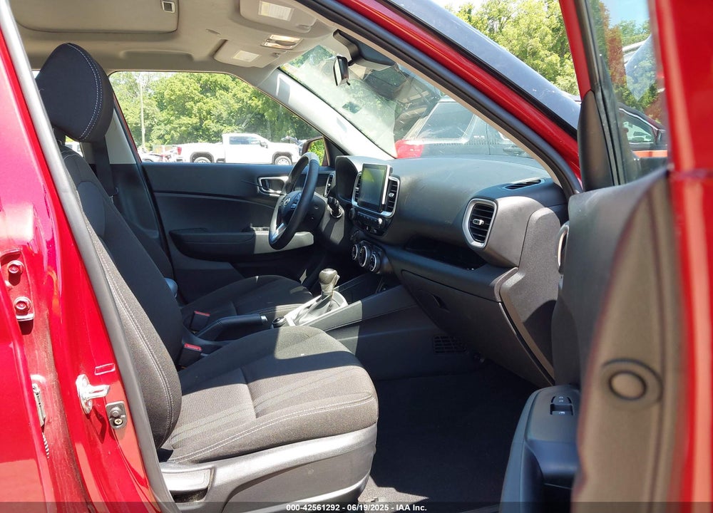 2024 HYUNDAI VENUE SEL VIN: KMHRC8A3XRU291954