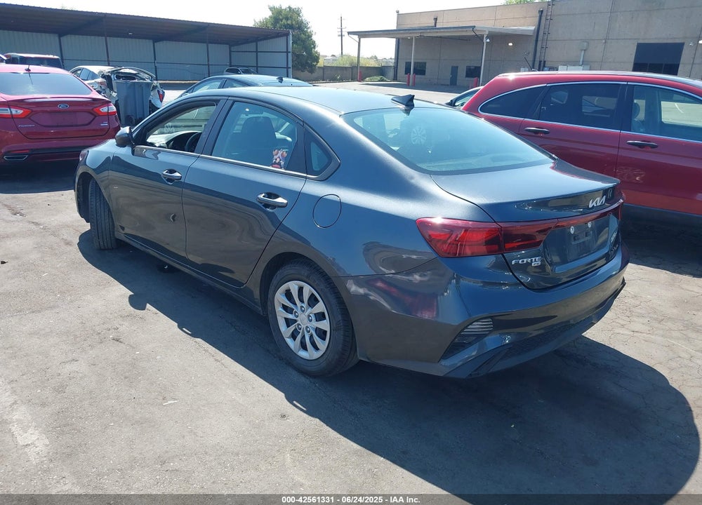 2023 KIA FORTE VIN: 3KPF24AD1PE572371
