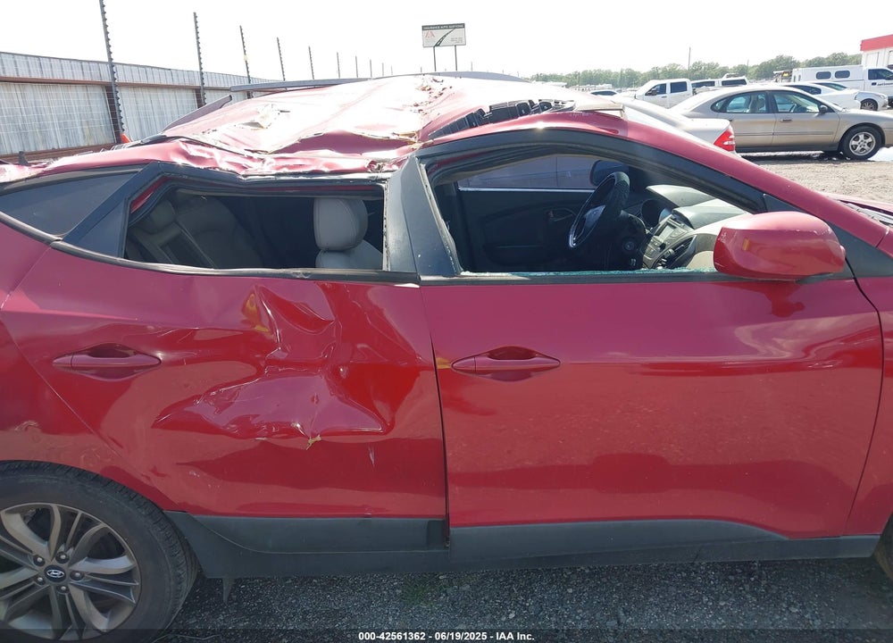 2014 HYUNDAI TUCSON SE VIN: KM8JU3AG1EU882880