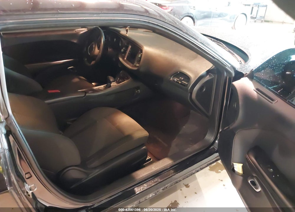 2017 DODGE CHALLENGER SXT VIN: 2C3CDZAG4HH573190