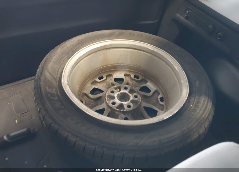 2019 SUBARU FORESTER VIN: JF2SKACC3KH429704