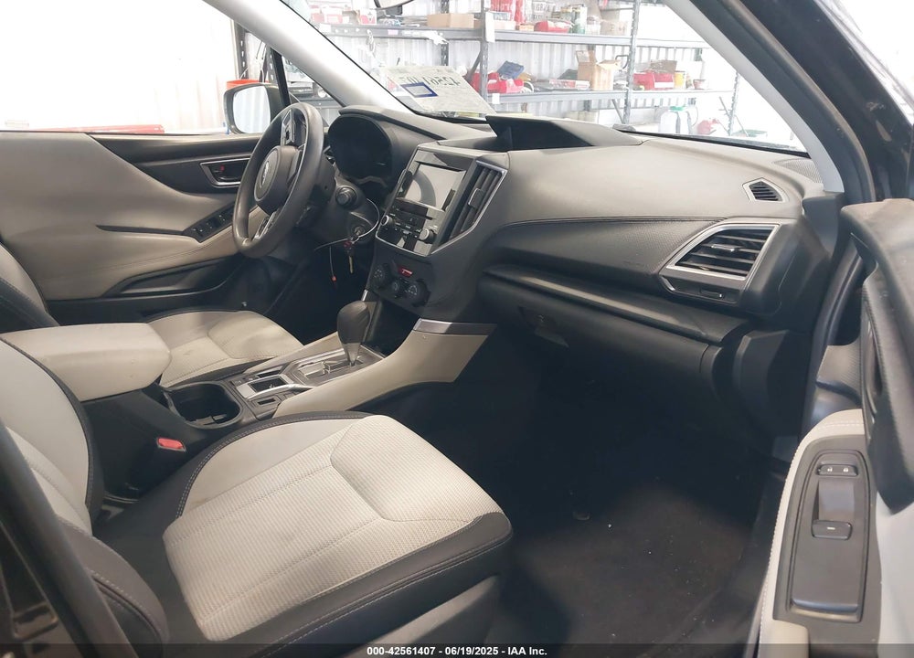 2019 SUBARU FORESTER VIN: JF2SKACC3KH429704