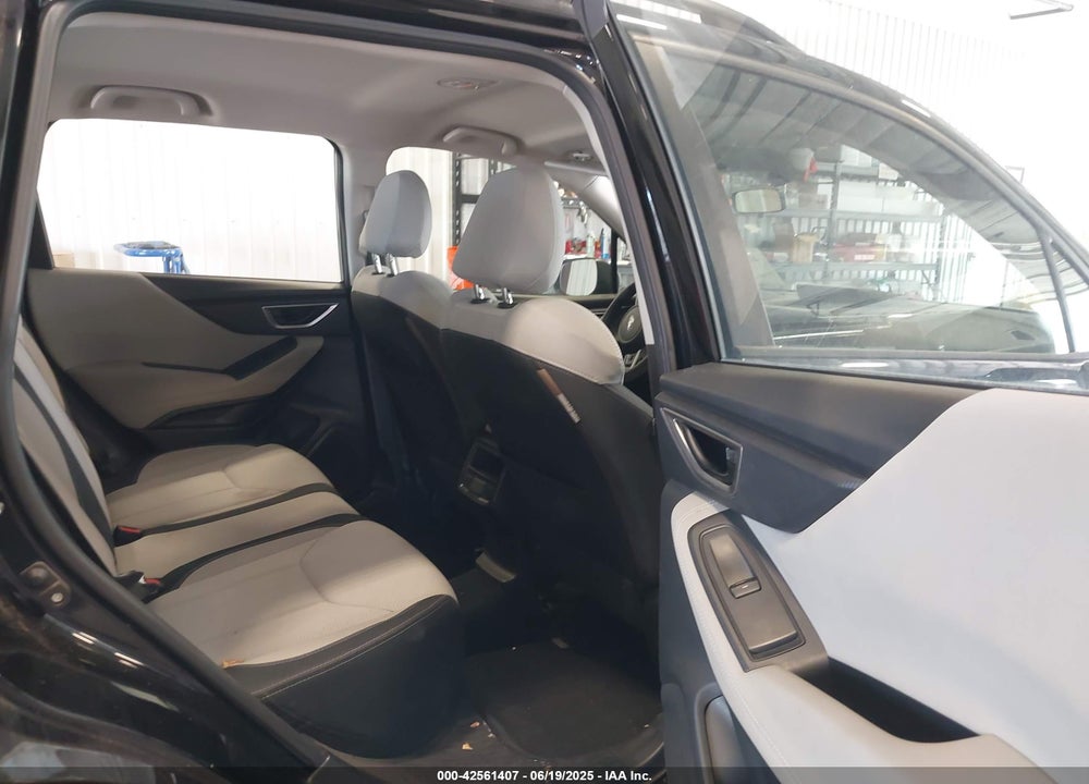2019 SUBARU FORESTER VIN: JF2SKACC3KH429704