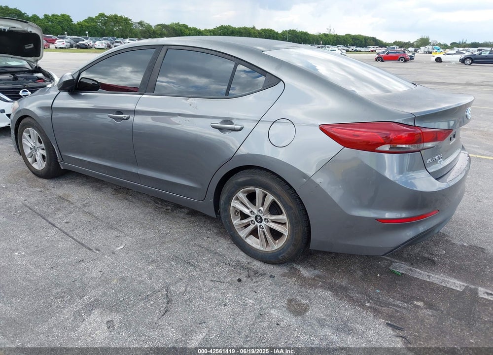 2018 HYUNDAI ELANTRA SE VIN: 5NPD74LF2JH354367