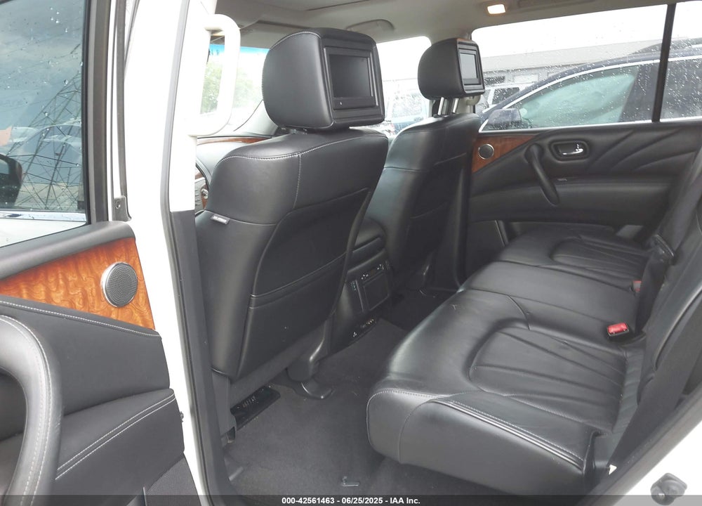 2015 INFINITI QX80 VIN: JN8AZ2NC4F9370837
