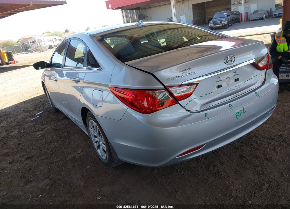 2013 HYUNDAI SONATA VIN: 5NPEB4AC1DH556780