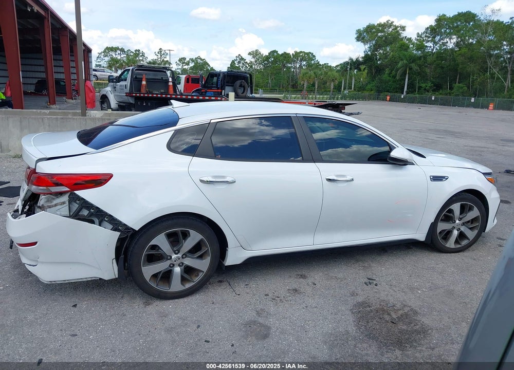 2019 KIA OPTIMA VIN: 5XXGT4L36KG310304