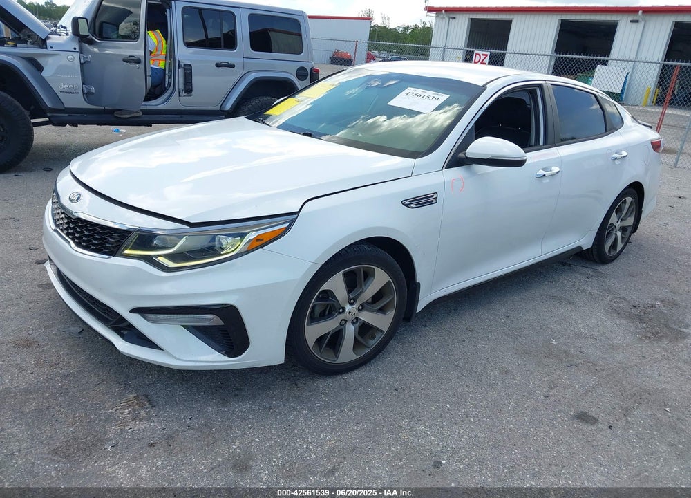 2019 KIA OPTIMA VIN: 5XXGT4L36KG310304