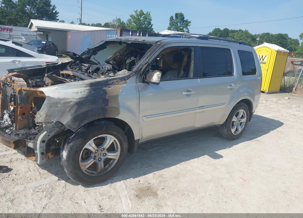 2012 HONDA PILOT VIN: 5FNYF3H71CB043496