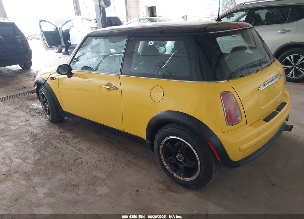 2003 MINI COOPER VIN: WMWRC33443TJ51146