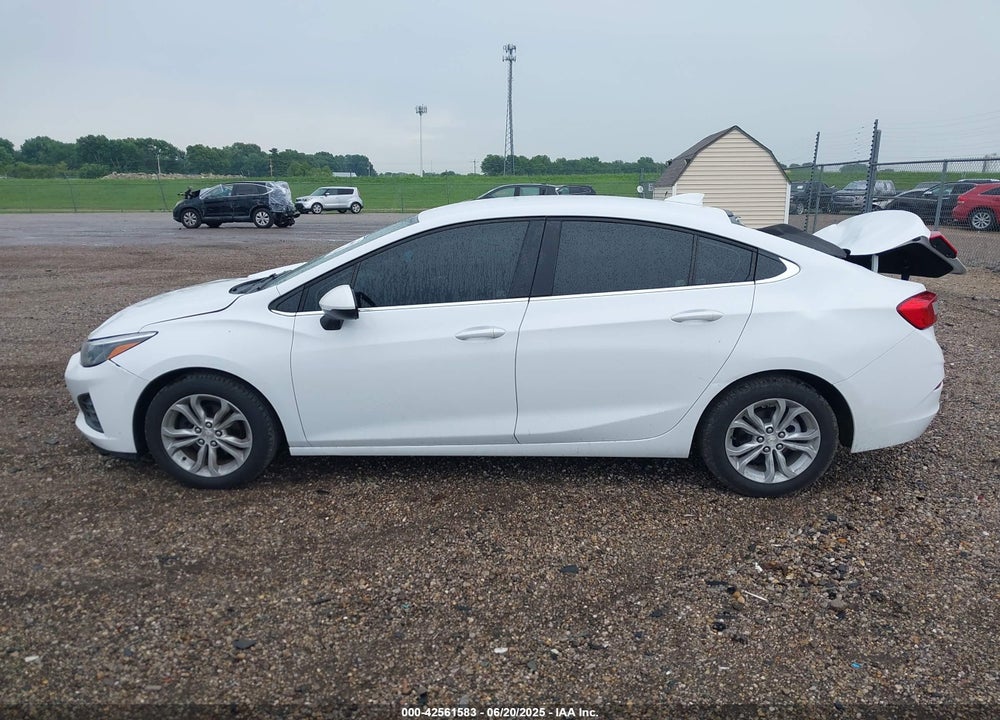 2019 CHEVROLET CRUZE VIN: 1G1BE5SM5K7120239