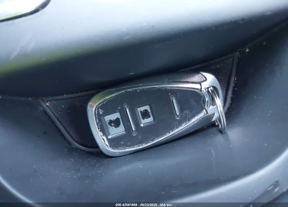 2019 CHEVROLET EQUINOX VIN: 3GNAXUEV1KS543338