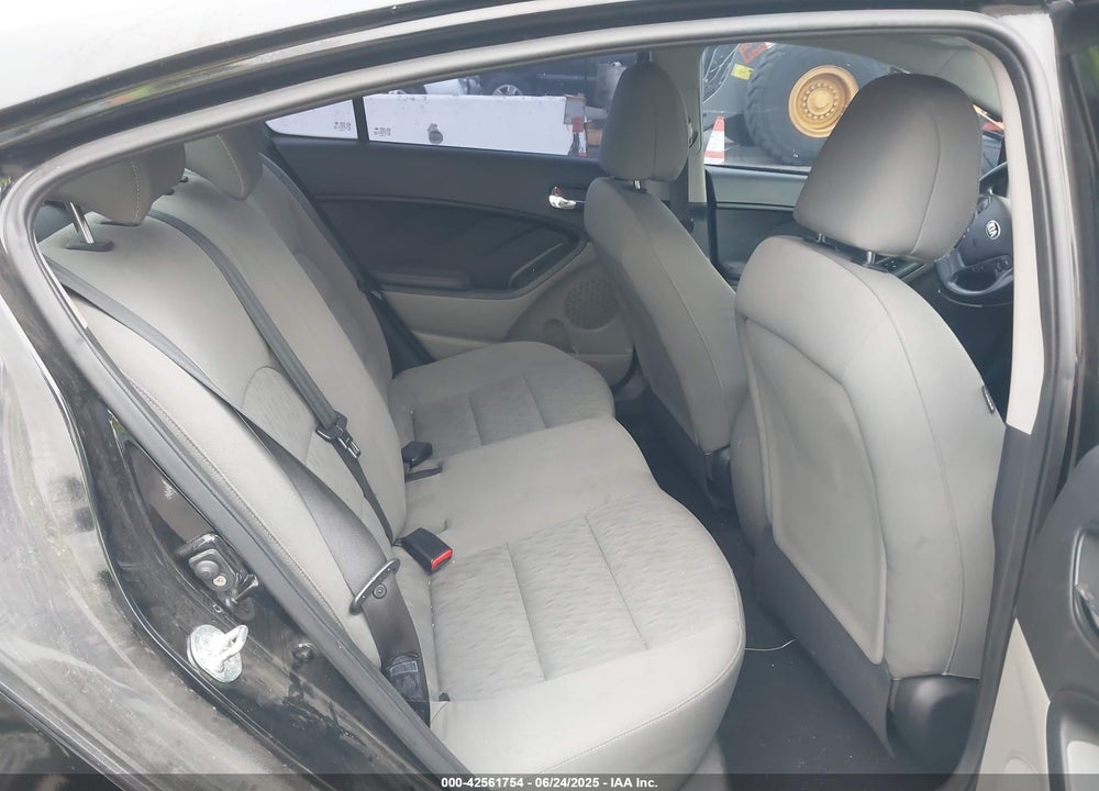 2014 KIA FORTE VIN: KNAFK4A65E5124612