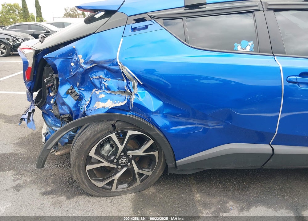 2021 TOYOTA C-HR VIN: JTNKHMBX6M1117693