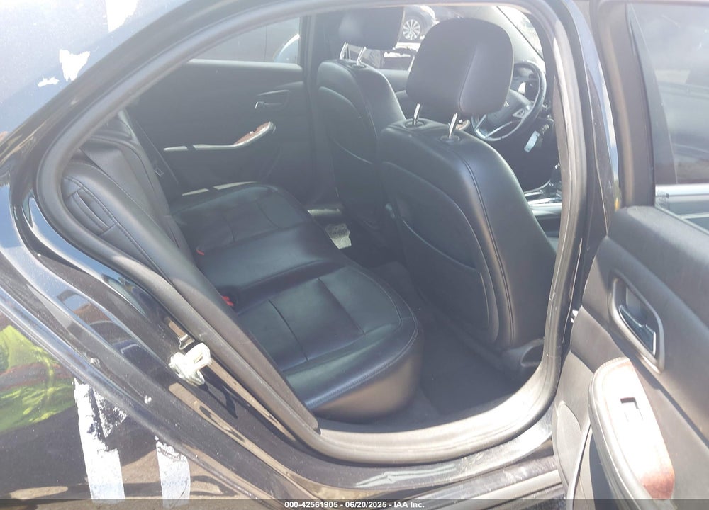 2013 CHEVROLET MALIBU VIN: 1G11F5RR0DF123679