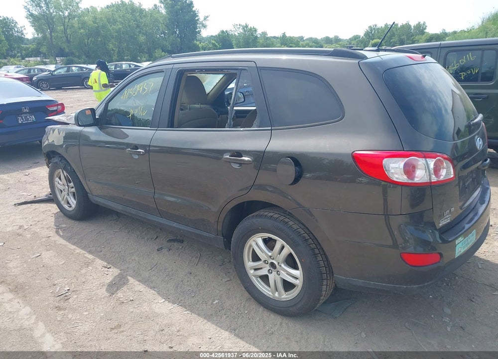 2011 HYUNDAI SANTA FE VIN: 5XYZGDAB8BG031620