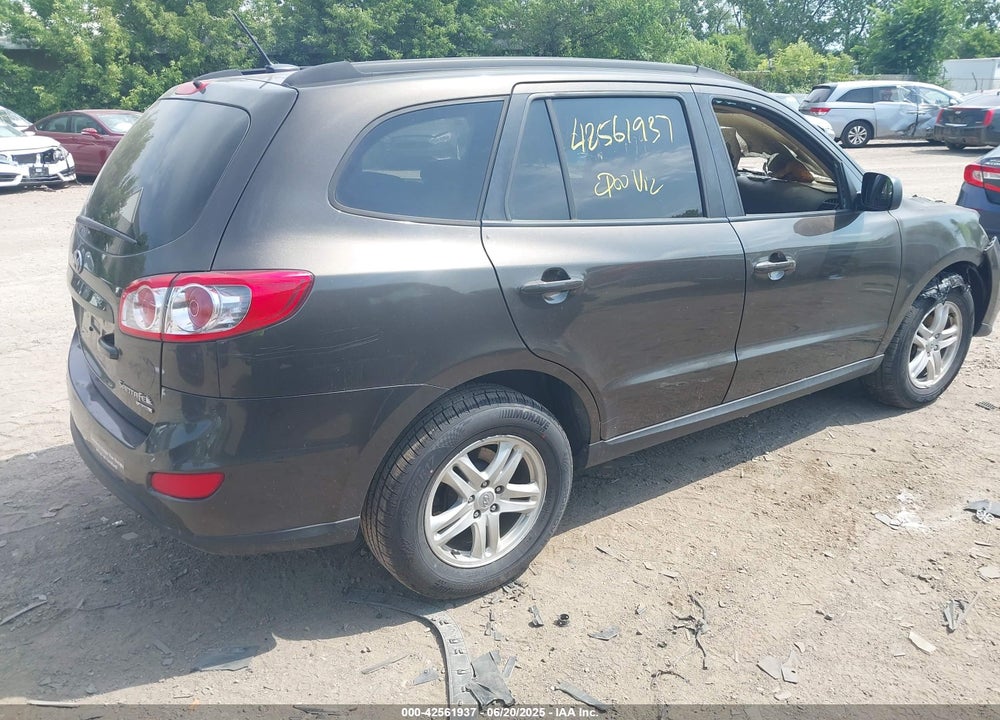 2011 HYUNDAI SANTA FE VIN: 5XYZGDAB8BG031620
