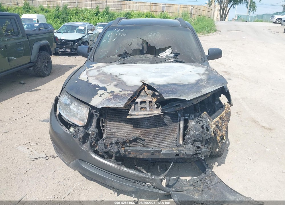 2011 HYUNDAI SANTA FE VIN: 5XYZGDAB8BG031620