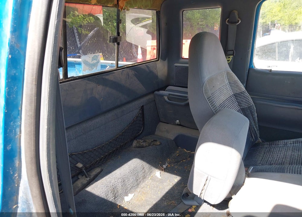 1992 FORD RANGER SUPER CAB VIN: 1FTCR14U1NPA09231