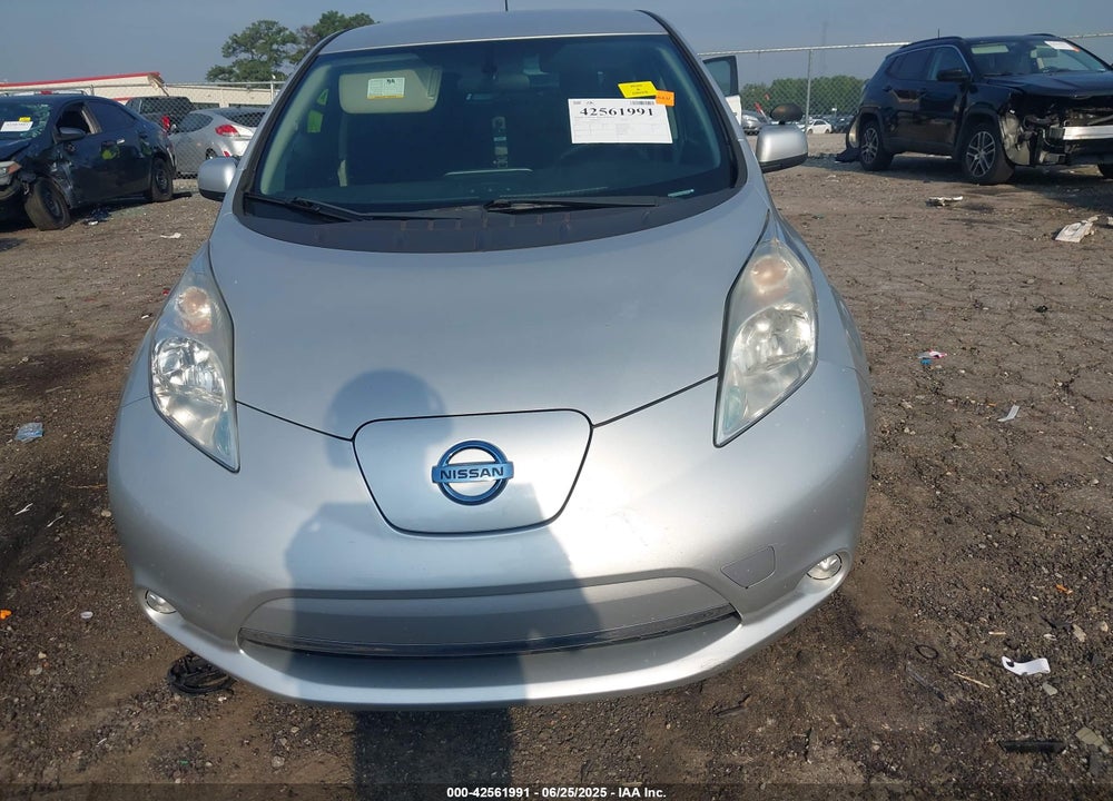 2015 NISSAN LEAF VIN: 1N4AZ0CP5FC310127