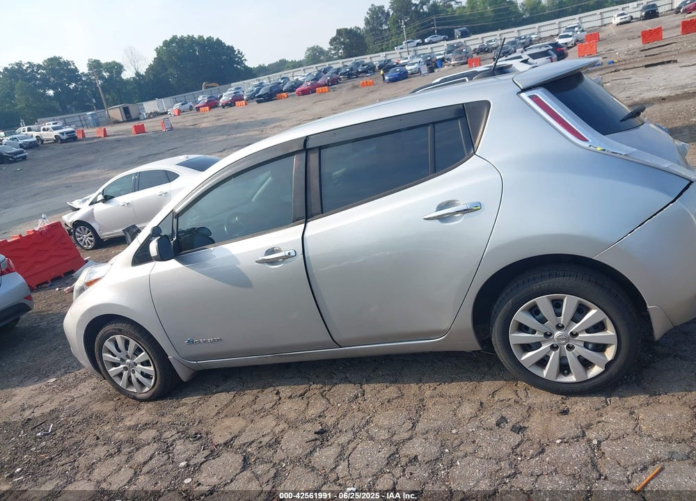 2015 NISSAN LEAF VIN: 1N4AZ0CP5FC310127