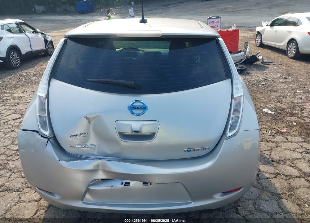 2015 NISSAN LEAF VIN: 1N4AZ0CP5FC310127