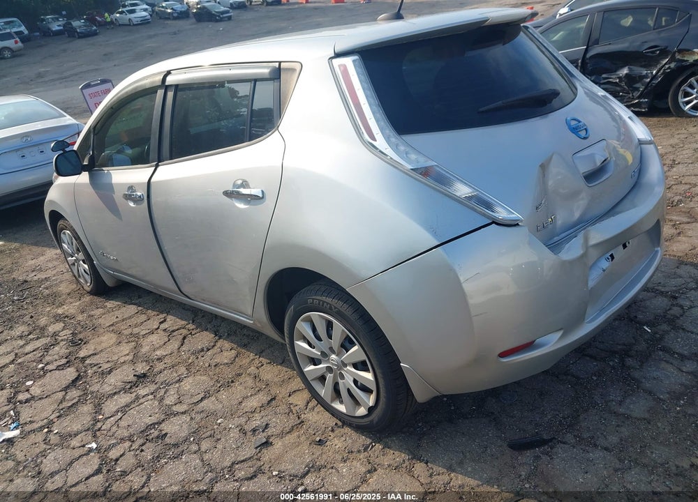 2015 NISSAN LEAF VIN: 1N4AZ0CP5FC310127