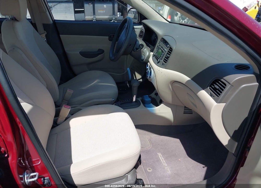 2009 HYUNDAI ACCENT GLS VIN: KMHCN46C39U298942