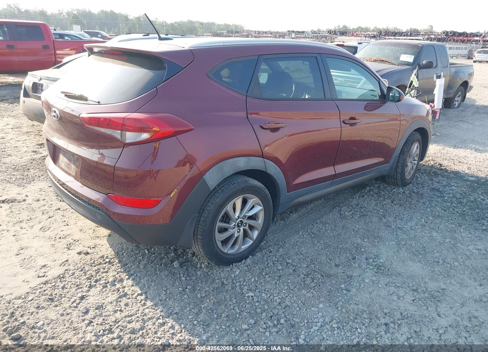 2016 HYUNDAI TUCSON VIN: KM8J33A44GU092050
