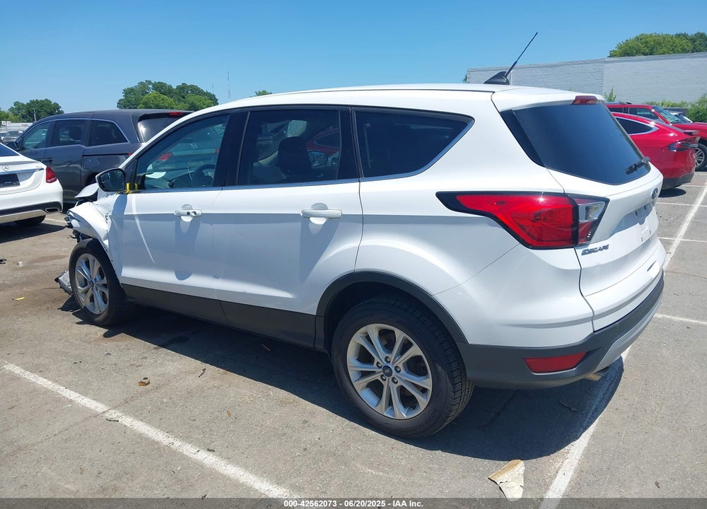 2019 FORD ESCAPE VIN: 1FMCU0GD2KUA04309