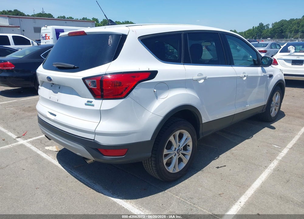 2019 FORD ESCAPE VIN: 1FMCU0GD2KUA04309
