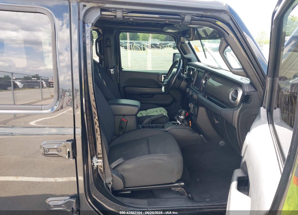 2020 JEEP WRANGLER UNLIMITED SAHARA 4X4 VIN: 1C4HJXEN1LW167689