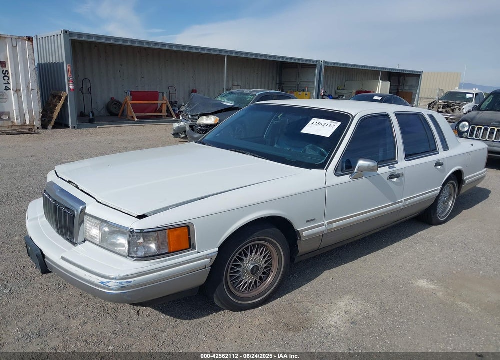 1991 LINCOLN TOWN CAR SIGNATURE VIN: 1LNCM82W4MY780461
