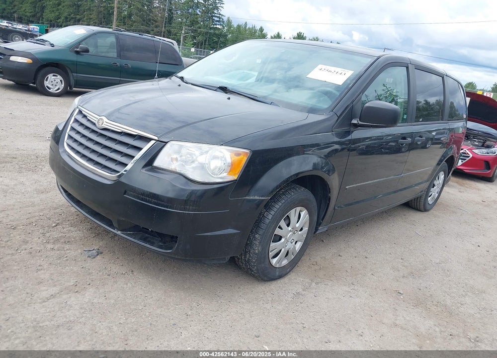 2008 CHRYSLER TOWN & COUNTRY LX VIN: 2A8HR44H28R621069