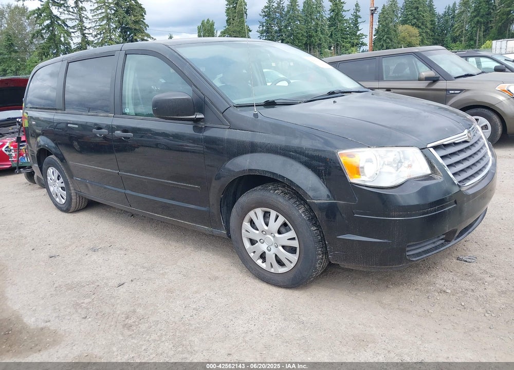 2008 CHRYSLER TOWN & COUNTRY LX VIN: 2A8HR44H28R621069