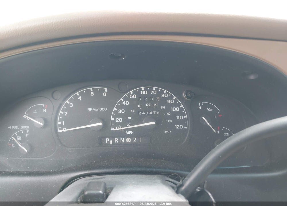 1999 FORD EXPLORER XL/XLT VIN: 1FMZU32X1XZB10743