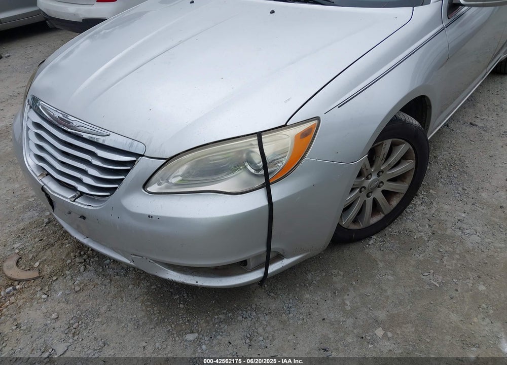 2011 CHRYSLER 200 TOURING VIN: 1C3BC1FB5BN545815