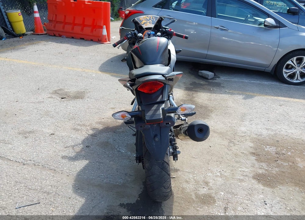 2022 HONDA CBR300 RA VIN: MLHNC5151N5800057
