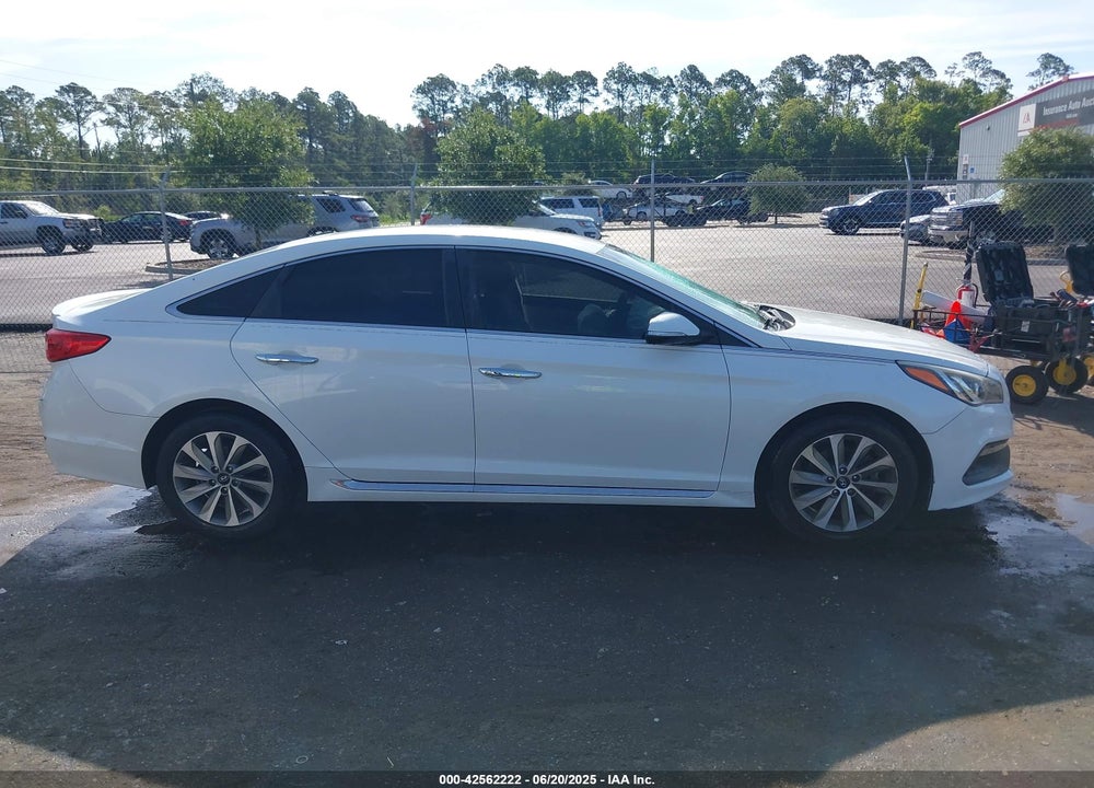 2015 HYUNDAI SONATA VIN: 5NPE34AF6FH104267